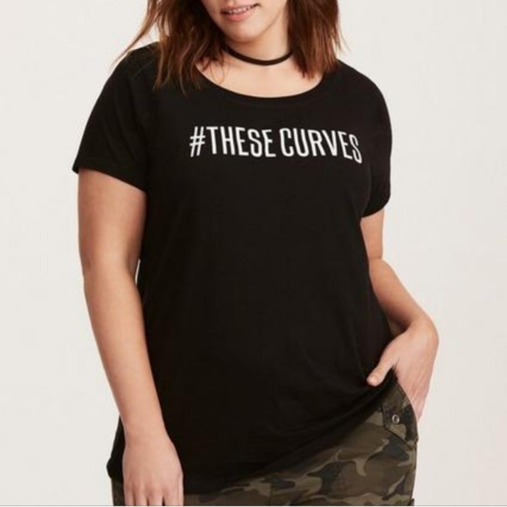 Torrid #Thesecurves Classic Fit Tee in Black in 00/10.